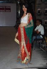 at Designer Saazish Sidhu and Shaina Singh debut bridal show in Khaugalli on 13th Feb 2012 (28).JPG