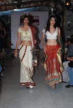 at Designer Saazish Sidhu and Shaina Singh debut bridal show in Khaugalli on 13th Feb 2012 (4).JPG