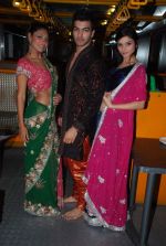 at Designer Saazish Sidhu and Shaina Singh debut bridal show in Khaugalli on 13th Feb 2012 (63).JPG