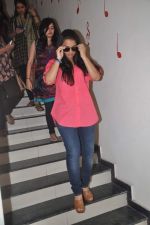 Vidya Balan at Radio Mirchi in Parel, Mumbai on 15th Feb 2012 (36).JPG