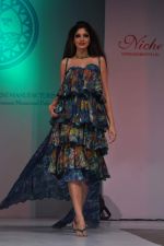 at Sophia college fashion show in Mumbai on 17th Feb 2012 (125).JPG