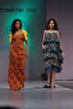 at Sophia college fashion show in Mumbai on 17th Feb 2012 (130).JPG