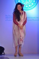 at Sophia college fashion show in Mumbai on 17th Feb 2012 (248).JPG