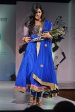 at Sophia college fashion show in Mumbai on 17th Feb 2012 (42).JPG