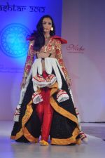at Sophia college fashion show in Mumbai on 17th Feb 2012 (47).JPG