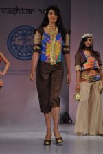 at Sophia college fashion show in Mumbai on 17th Feb 2012 (96).JPG