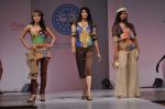 at Sophia college fashion show in Mumbai on 17th Feb 2012 (98).JPG