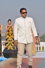 Model walk the ramp for Designer Azeem Khan showcases his latest collection at AGP Million Race in Mumbai on 19th Feb 2012 (176).JPG