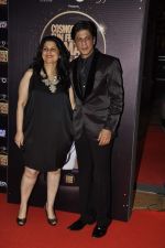 Shahrukh Khan at Cosmopolitan Fun Fearless Female & Male Awards in Mumbai on 19th Feb 2012 (167).JPG