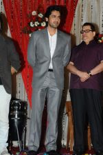 Arjan Bajwa, Ramesh Taurani at Hum Log Awards in Radio club on 20th Feb 2012 (42).JPG