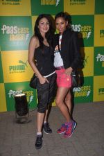 Aanchal Kumar, Candice Pinto at Chitrangada Singh bash to announce the brand ambassador for Puma in Olive, mumbai on 21st Feb 2012 (317).JPG