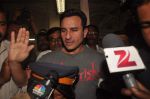 Saif Ali Khan meets the media to clarify controversy on 22nd Feb 2012 (17).JPG