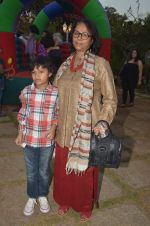 at Manoj Bjapai_s daughter_s birthday bash in The Club on 23rd Feb 2012 (62).JPG