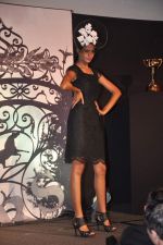 at Little Shilpa showcases her collection at Melbourne Cup debut in Grand Hyatt, Mumbai on 24th Feb 2012 (120).JPG