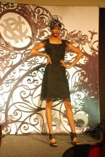 at Little Shilpa showcases her collection at Melbourne Cup debut in Grand Hyatt, Mumbai on 24th Feb 2012 (58).JPG