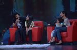 Farhan Akhtar, Adhuna Akhtar on the sets of NDTV Issi Ka Naam Zindagi in Yashraj on 25th Feb 2012 (65).JPG