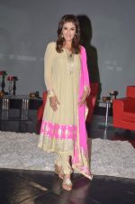Raveena Tandon on the sets of NDTV Issi Ka Naam Zindagi in Yashraj on 25th Feb 2012 (91).JPG