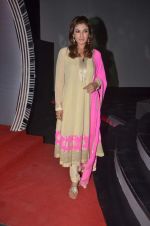Raveena Tandon on the sets of NDTV Issi Ka Naam Zindagi in Yashraj on 25th Feb 2012 (95).JPG