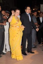 Dilip Kumar, Saira Banu at the Honey Bhagnani wedding reception on 28th Feb 2012 (42).JPG