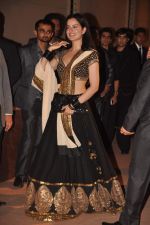 Kangna Ranaut at the Honey Bhagnani wedding reception on 28th Feb 2012 (206).JPG