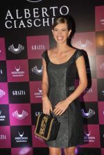 Kalki Koechlin  at the launch of Hidesign premier Luxury collection Alberto Ciaschini, Handcrafted by Hidesign in Mumbai on 29th Feb 2012 (136).JPG