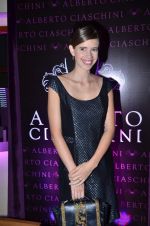 Kalki Koechlin at the launch of Hidesign premier Luxury collection Alberto Ciaschini, Handcrafted by Hidesign in Mumbai on 29th Feb 2012 (81).JPG
