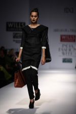 Model walks the ramp for Abraham and Thakore at Wills Lifestyle India Fashion Week Autumn Winter 2012 Day 3 on 17th Feb 2012 (3).JPG