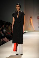 Model walks the ramp for Anand Kabra at Wills Lifestyle India Fashion Week Autumn Winter 2012 Day 1 on 15th Feb 2012 (8).JPG