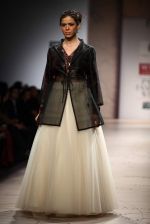 Model walks the ramp for Anju Modi at Wills Lifestyle India Fashion Week Autumn Winter 2012 Day 1 on 15th Feb 2012 (74).JPG
