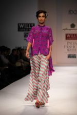 Model walks the ramp for Anupamaa Dayal ana James Ferreira at Wills Lifestyle India Fashion Week Autumn Winter 2012 Day 1 on 15th Feb 2012 (140).JPG