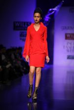 Model walks the ramp for Gaurav Gupta at Wills Lifestyle India Fashion Week Autumn Winter 2012 Day 2 on 16th Feb 2012 (29).JPG