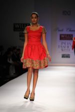 Model walks the ramp for Preeti Chandra, Vineet Bahl at Wills Lifestyle India Fashion Week Autumn Winter 2012 Day 1 on 15th Feb 2012 (22).JPG
