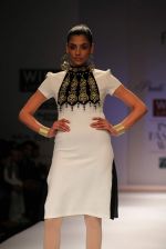 Model walks the ramp for Preeti Chandra, Vineet Bahl at Wills Lifestyle India Fashion Week Autumn Winter 2012 Day 1 on 15th Feb 2012 (3).JPG