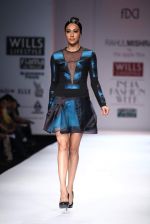 Model walks the ramp for Rahul Mishra at Wills Lifestyle India Fashion Week Autumn Winter 2012 Day 4 on 18th Feb 2012 (62).JPG