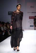Model walks the ramp for Rahul Mishra at Wills Lifestyle India Fashion Week Autumn Winter 2012 Day 4 on 18th Feb 2012 (63).JPG