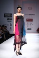 Model walks the ramp for Rahul Mishra at Wills Lifestyle India Fashion Week Autumn Winter 2012 Day 4 on 18th Feb 2012 (77).JPG