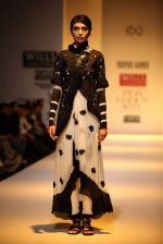 Model walks the ramp for Shantanu Singh, Nupur Kanoi,Vaishali S at Wills Lifestyle India Fashion Week Autumn Winter 2012 Day 2 on 16th Feb  (63).JPG