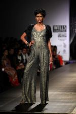 Model walks the ramp for Shantanu and Nikhil at Wills Lifestyle India Fashion Week Autumn Winter 2012 Day 1 on 15th Feb 2012 (6).JPG