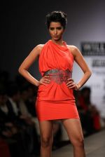Model walks the ramp for Shantanu and Nikhil at Wills Lifestyle India Fashion Week Autumn Winter 2012 Day 1 on 15th Feb 2012 (66).JPG