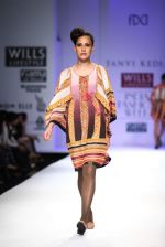 Model walks the ramp for Sulakshana, Tanvi Kedia at Wills Lifestyle India Fashion Week Autumn Winter 2012 Day 5 on 19th Feb 2012 (106).JPG
