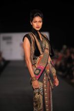 Model walks the ramp for Tarun Tahiliani at Wills Lifestyle India Fashion Week Autumn Winter 2012 Day 2 on 16th Feb 2012 (142).JPG