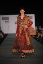 Model walks the ramp for Tarun Tahiliani at Wills Lifestyle India Fashion Week Autumn Winter 2012 Day 2 on 16th Feb 2012 (199).JPG