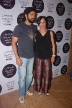 Farhan Akhtar, Adhuna AKhtar at Day 1 of lakme fashion week 2012 in Grand Hyatt, Mumbai on 2nd March 2012 (168).JPG