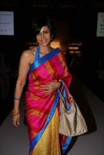 Mandira Bedi at Shivan and Narresh Show at lakme fashion week 2012 in Grand Hyatt, Mumbai on 2nd March 2012 (37).JPG