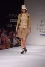 Model walk the ramp for Shift by Nimisha Shah Show at lakme fashion week 2012 Day 2 in Grand Hyatt, Mumbai on 3rd March 2012 (15).JPG