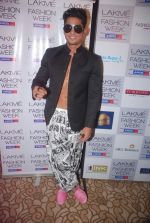Prateik Babbar at Day 1 of lakme fashion week 2012 in Grand Hyatt, Mumbai on 2nd March 2012 (121).JPG