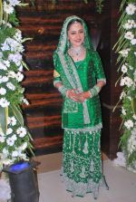 Sanjeeda Sheikh at Amir Ali_s wedding with Sanjeeda Sheikh in Khar Gymkhana, Mumbai on 2nd March 2012 (209).jpg