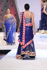 Model walk the ramp for Archana Kocchar and other designer showcase Summer Brides at SRETPC show on 3rd March 2012 (110).JPG
