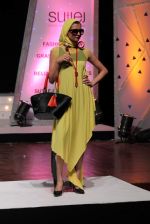 Model walk the ramp for Archana Kocchar and other designer showcase Summer Brides at SRETPC show on 3rd March 2012 (72).JPG