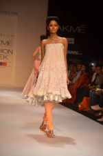 Model walk the ramp for Debarun Show at lakme fashion week 2012 Day 3 in Grand Hyatt, Mumbai on 4th March 2012 (62).JPG